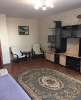 Сдам 3-комнатную квартиру, Синявинская ул. 11, 80 м²