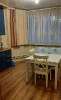 Сдам 3-комнатную квартиру, пр-т Защитников Москвы 14, 76 м²